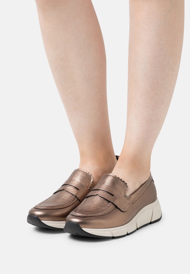 Gabor Trenere I Bronse