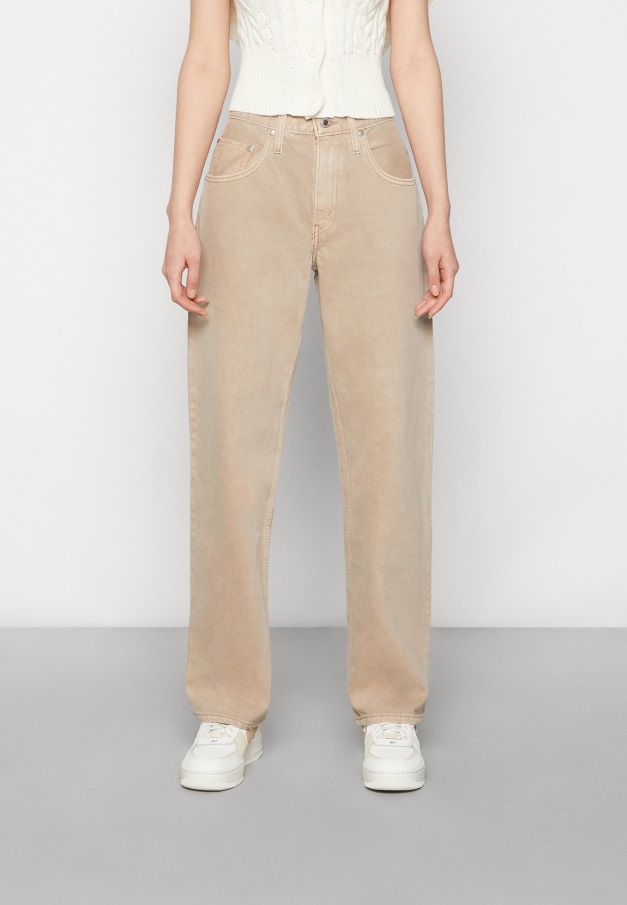 Gabor Trenere I Bronse