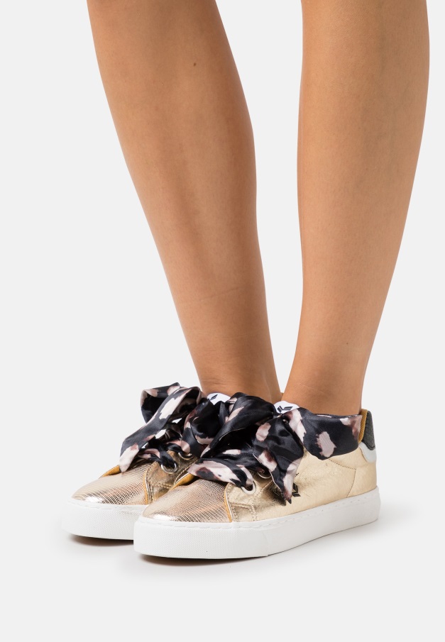 Weiss/silber Gabor Trenere