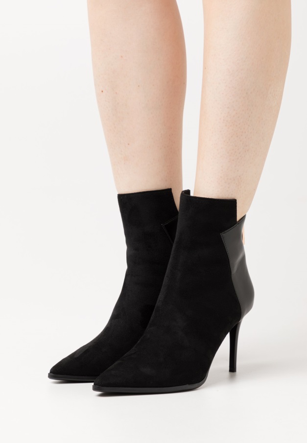 Gabor Pumps Klassiske Hæler Svart