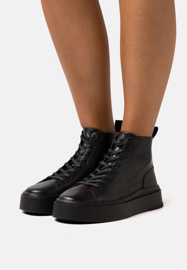 Svarte Toppsko Gabor