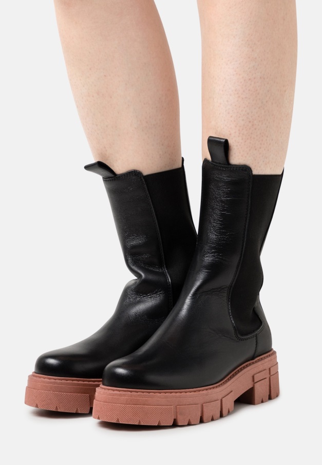 Plattformstøvler Svart/hvit Gabor