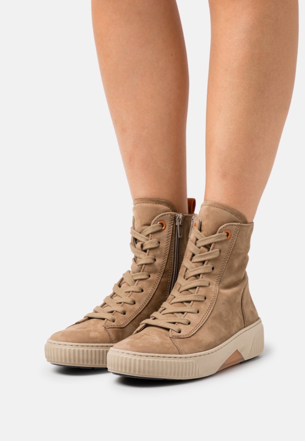 Plattformstøvler Svart/hvit Gabor