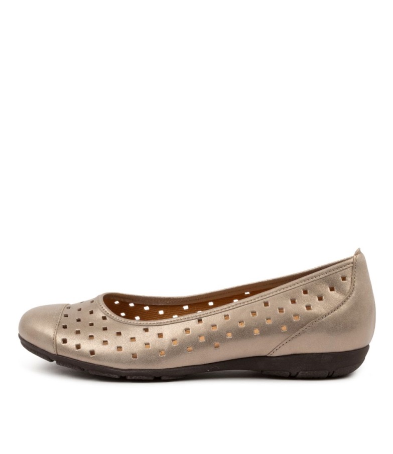 Gabor Skjeller Ut Mutaro