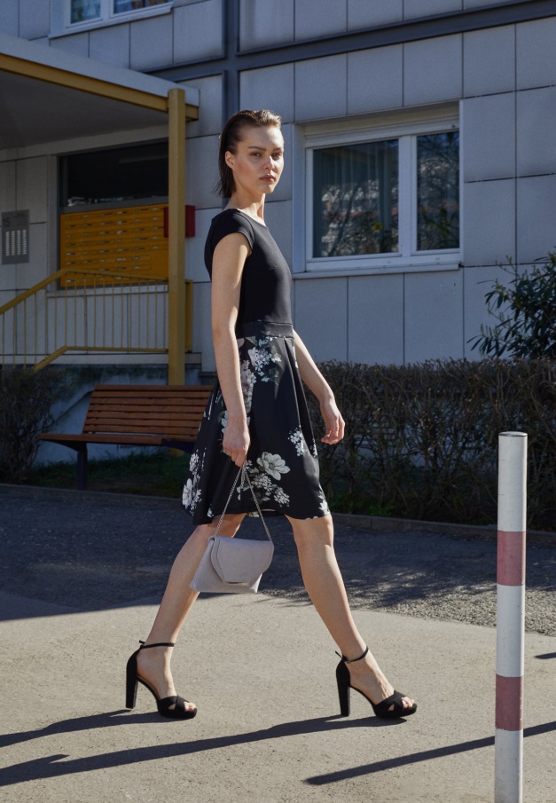 Svarte Gabor Høye Hæler