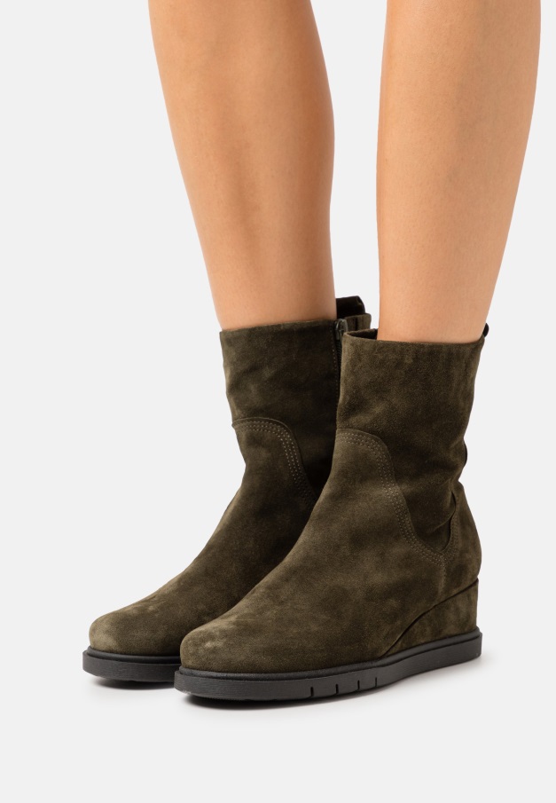 Gabor Svarte Ankelstøvletter Med Snøre