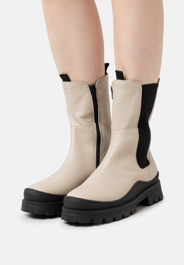 Ankelstøvletter Gabor Svart