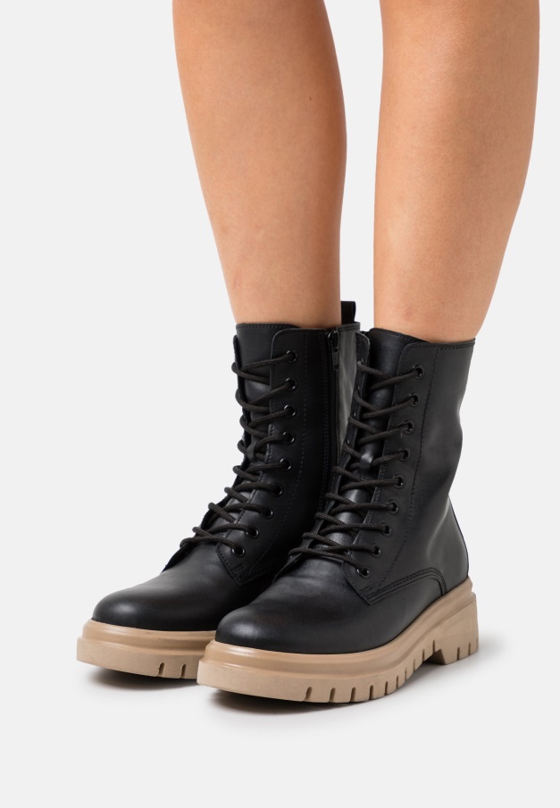 Gabor Fango Ankelstøvletter Med Snøre